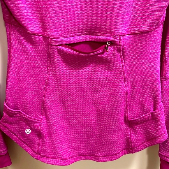 Lululemon Athletica Pullover with Quarter Zip - Picture 5 of 9